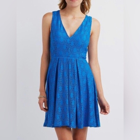 Blue V-Neck Pleated Lace Dress Size Small